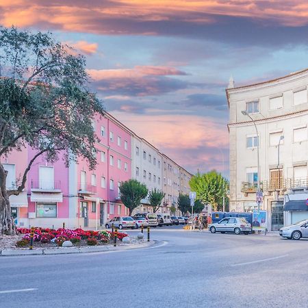 April Square By Lisbon With Sintra Hotel Amadora Bagian luar foto