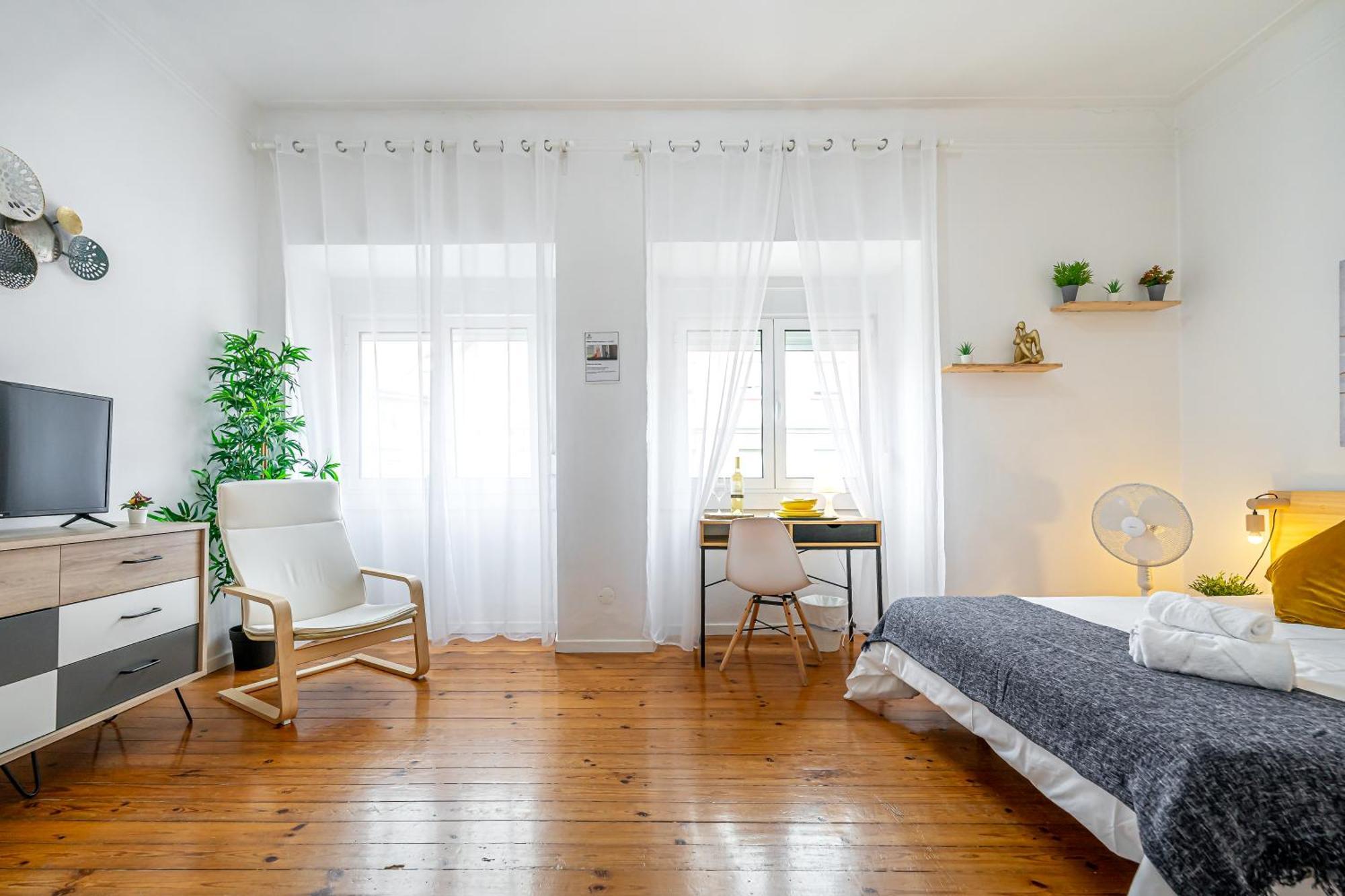 April Square By Lisbon With Sintra Hotel Amadora Bagian luar foto