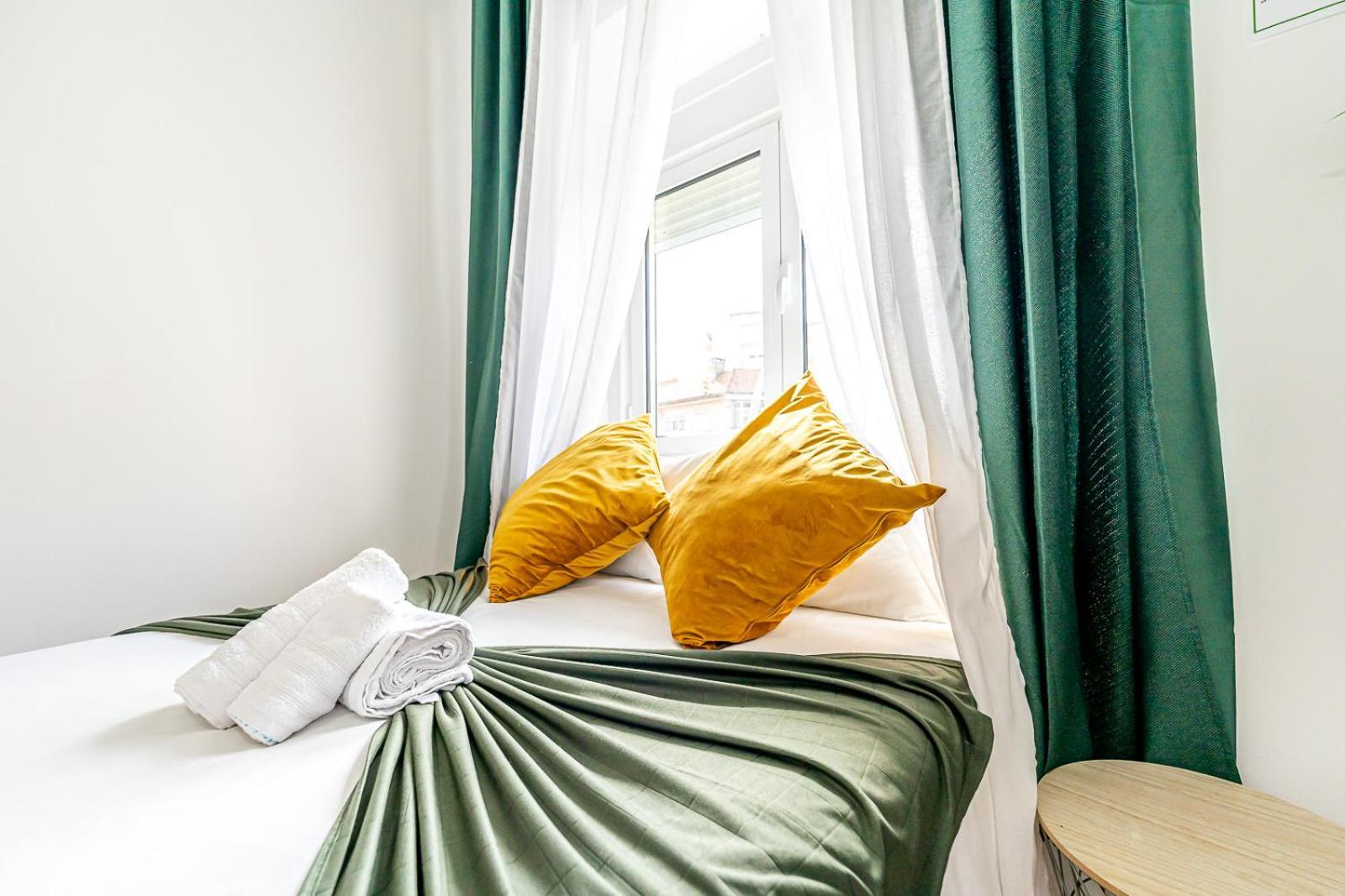 April Square By Lisbon With Sintra Hotel Amadora Bagian luar foto