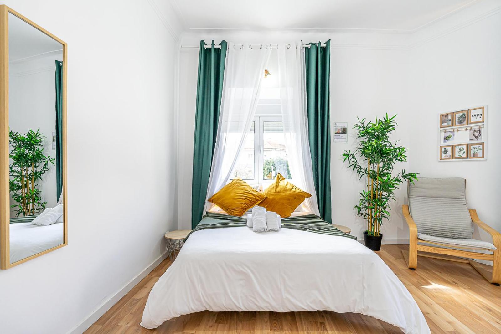 April Square By Lisbon With Sintra Hotel Amadora Bagian luar foto