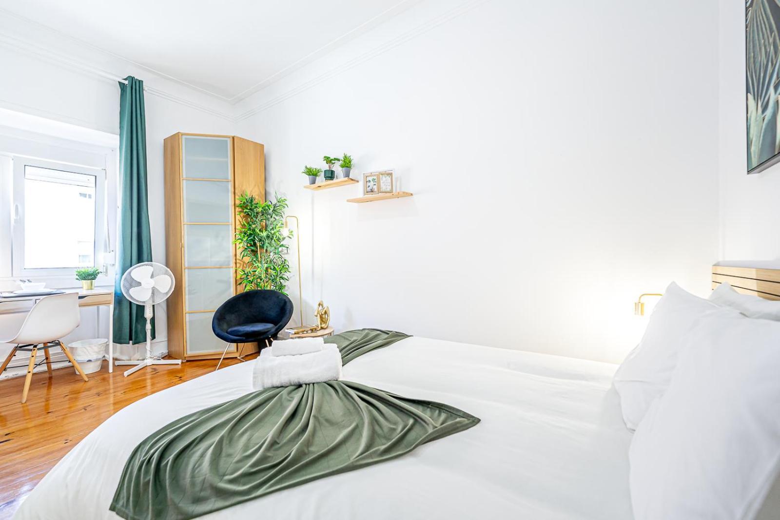 April Square By Lisbon With Sintra Hotel Amadora Bagian luar foto